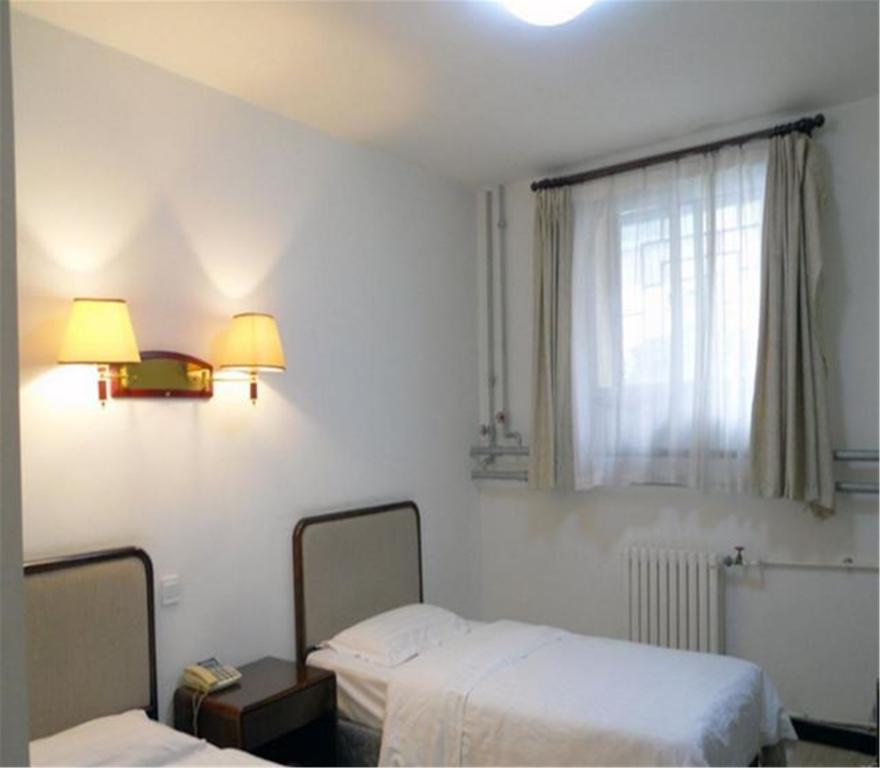 Hotel Starway Dongsi 3*